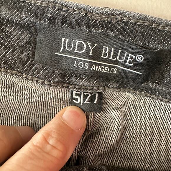 Judy Blue Destroyed Bleach Splatter Boyfriend Fit Black Jean Size 5 / 27 Womens - Picture 5 of 9